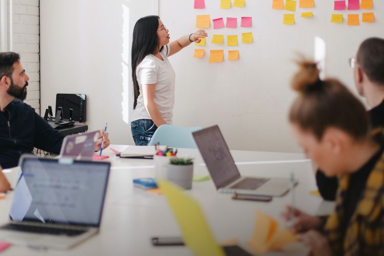 Finding a Career in Financial Services with ESG Investing by Sarah Adams of VERT Asset Mgmt - photo Jason Goodman on Unsplash