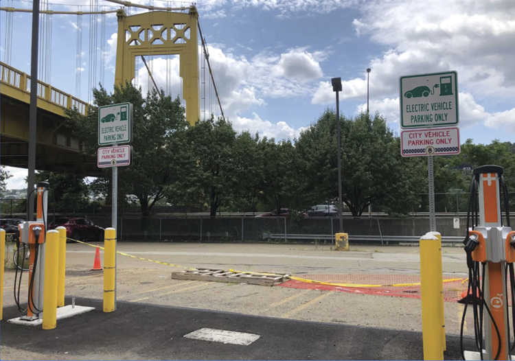 Pittsburgh installed 30 plugs for its growing EV fleet - Grist